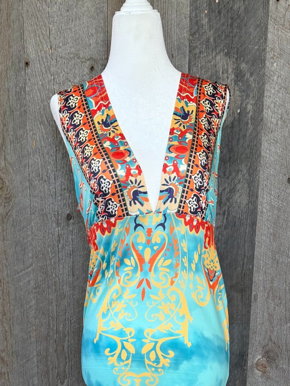 Mundefeis Low V-Neck Maxi Dress Size Small - Picture 2 of 8